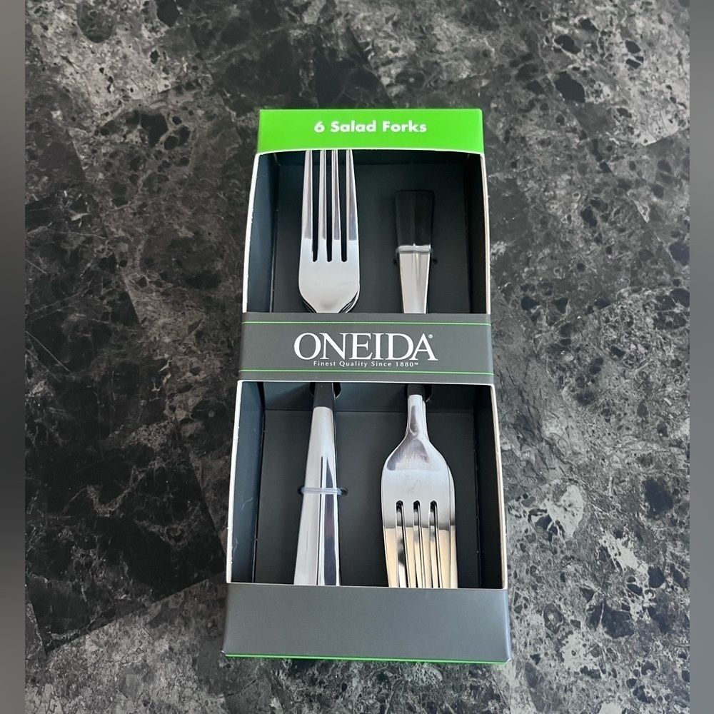 Oneida Premium Stainless Steel Arc Everyday Flatware Salad Forks, Set of 6